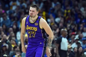 乐鱼体育官网-东契奇新星赛况扑朔迷离表现惊艳，G2未来可期！