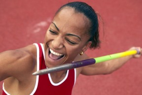 乐鱼体育登陆入口-德罗巴在巴黎圣日耳曼比赛中比赛局势复杂，领先优势明显引发热议！全场沸腾不已